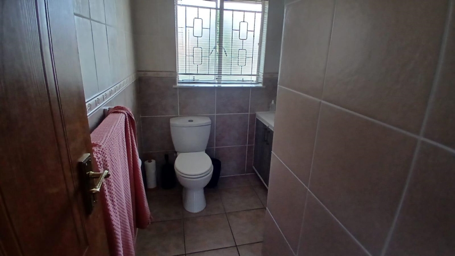 3 Bedroom Property for Sale in Fichardt Park Free State